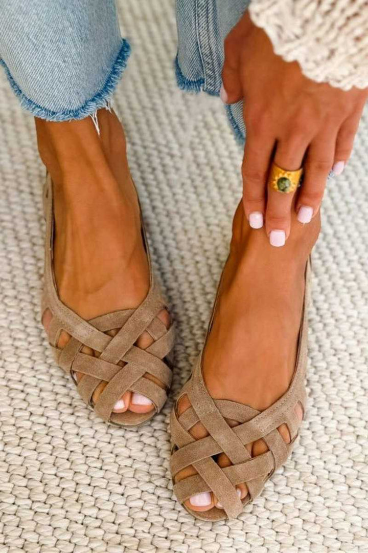 Sandali peep toe intrecciati casual bassi con cinturini incrociati