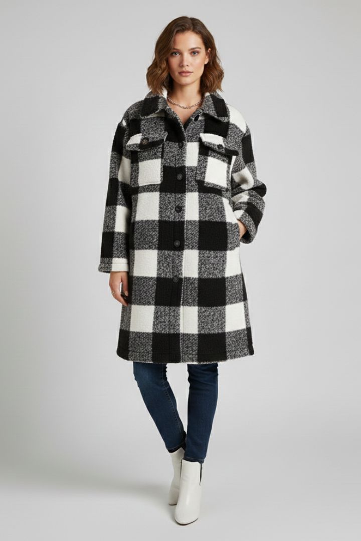 Cappotto lungo da donna con chiusura a bottoni e superficie in pile a quadri