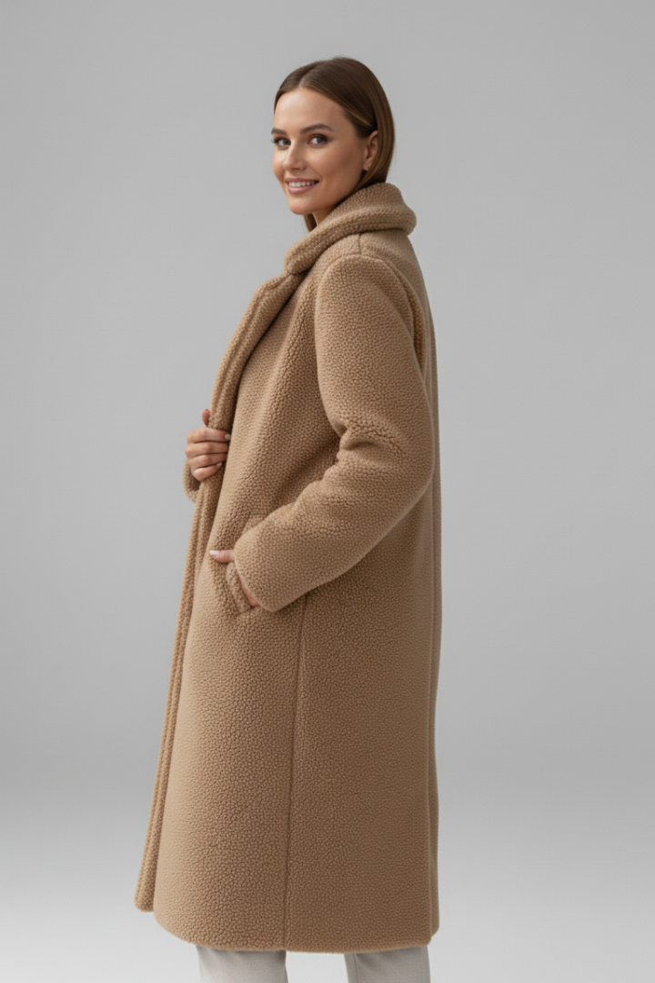 Cappotto lungo da donna con ampio colletto e chiusura a bottoni