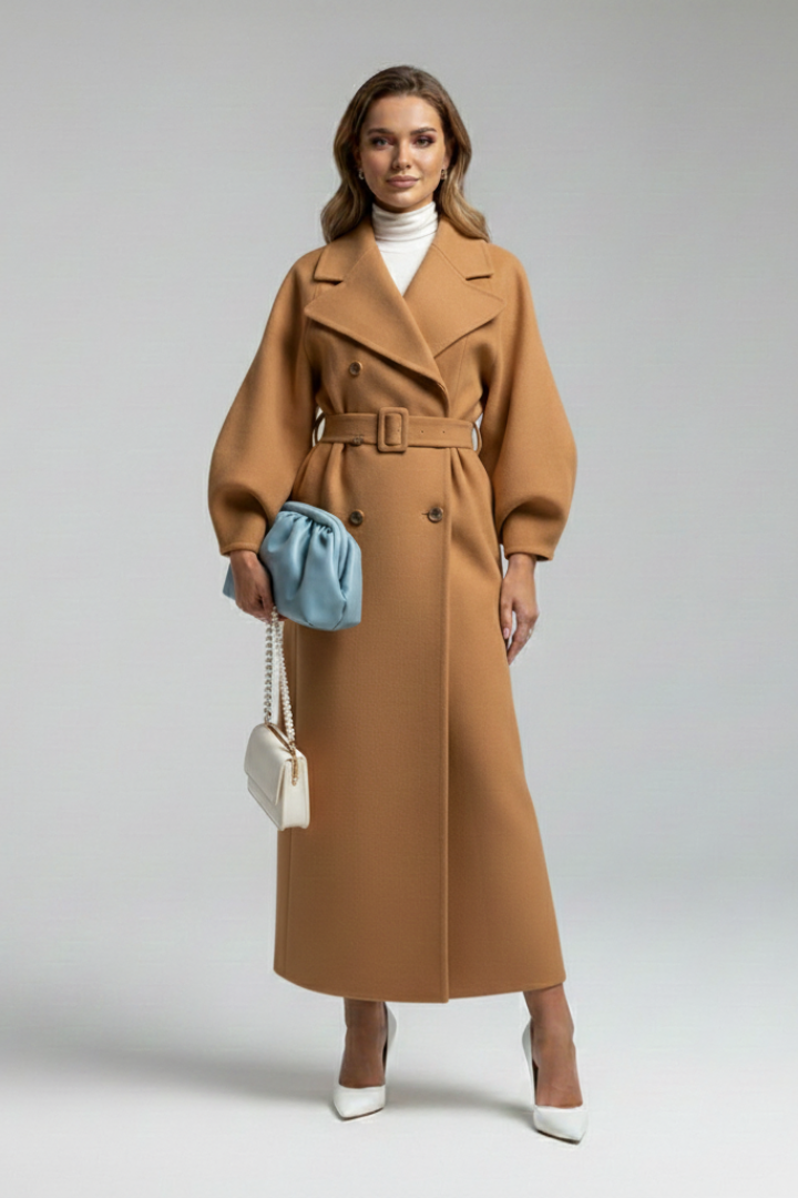 Cappotto lungo da donna con colletto a risvolto e chiusura a bottoni